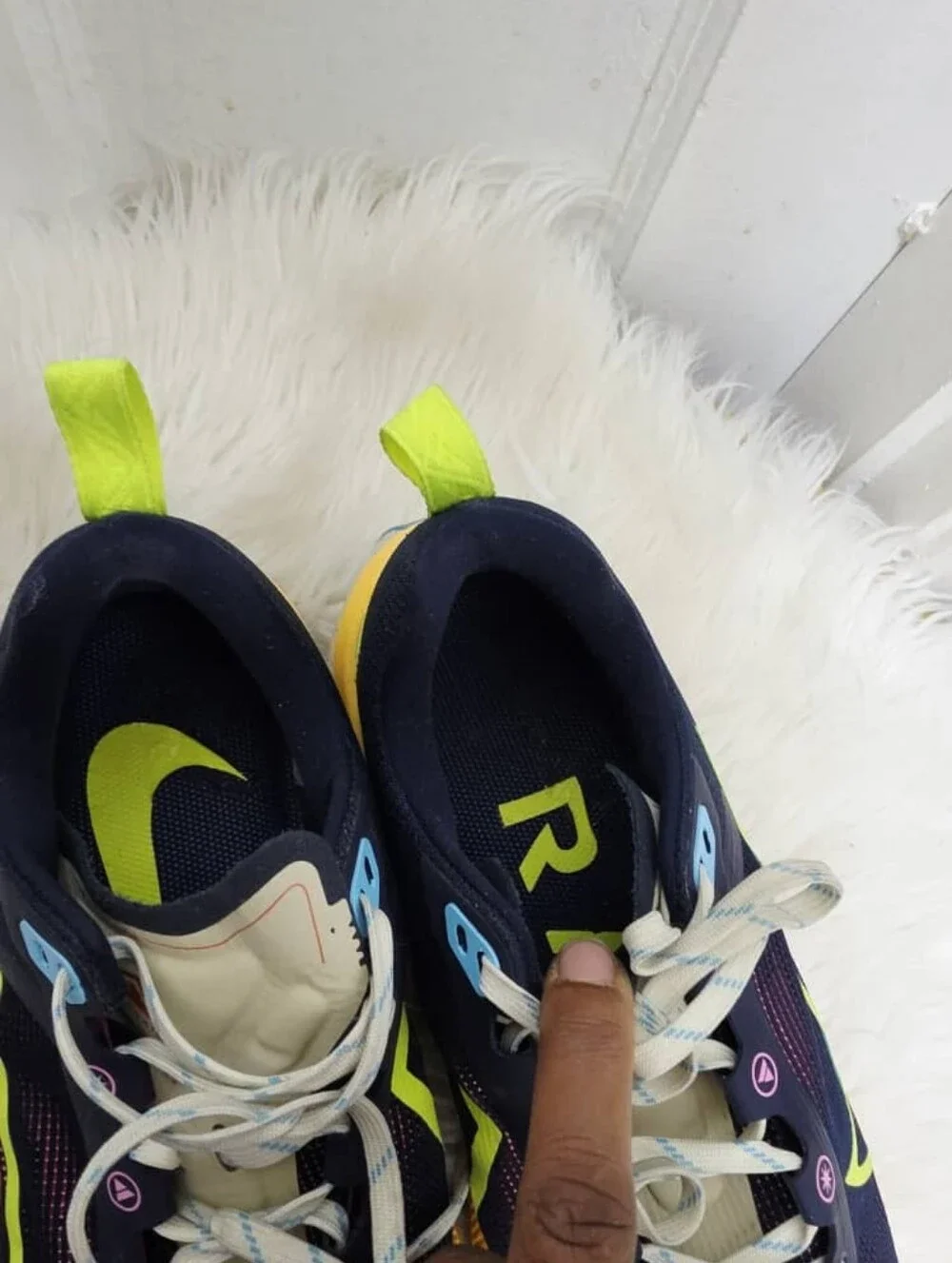Nike Terra Kiger 9 'Obsidian Citron Volt' Trail Running Sneakers Men's Size 10